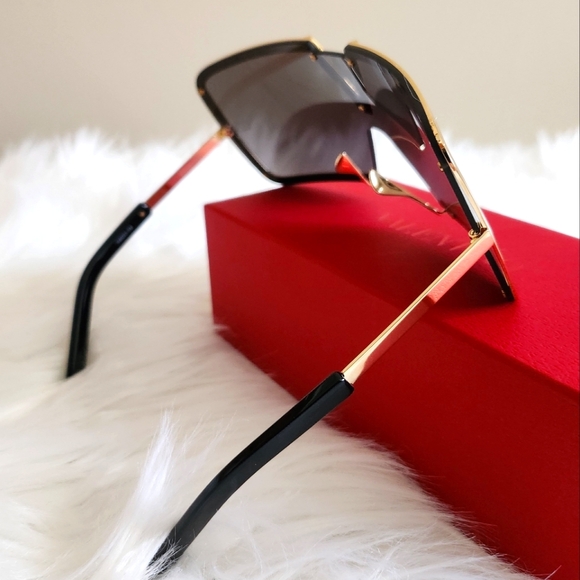 🆕️NEW VALENTINO GARAVANI Sunglasses V Romask Oversized GLASSES Designer Luxury - Picture 10 of 15